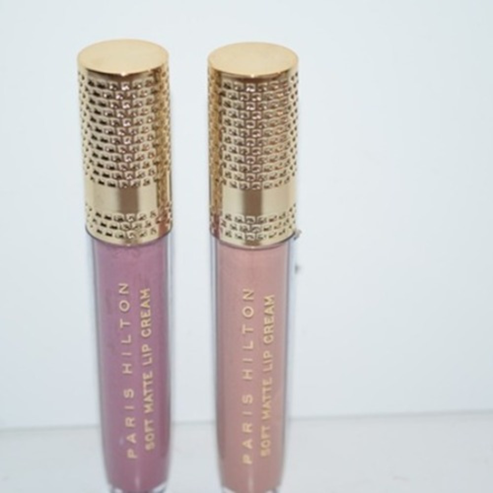 Paris Hilton Soft Matte Lip Cream Set 2 colors lip color